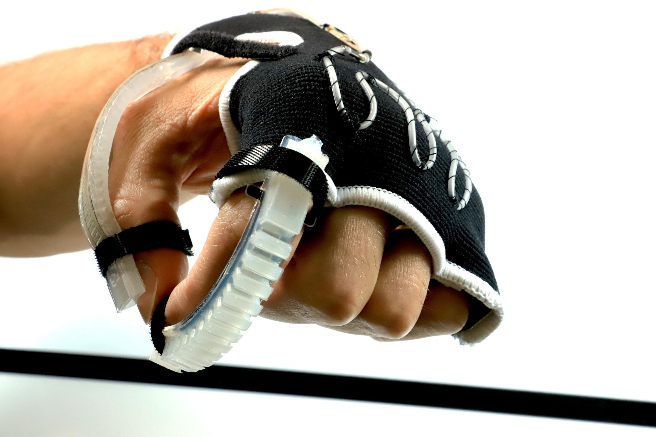 stretchable pump